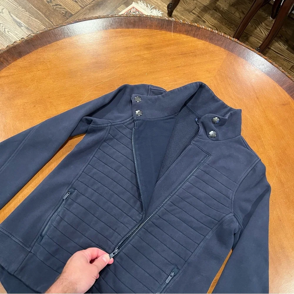 Lululemon Women’s Fleece Be True Jacket Inkwell Blue Size 8 Relaxed Fit Soft